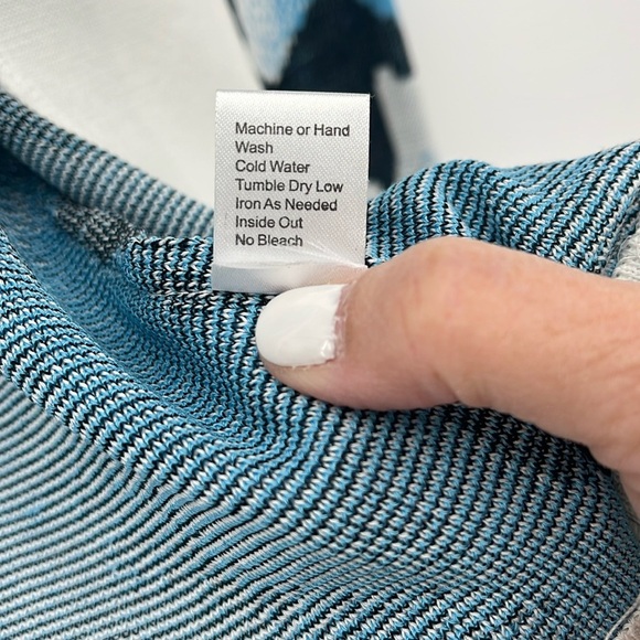 NEW MING WANG Blue and Black Abstract Knit Blazer Tailored Fit Size Petite XS - Picture 14 of 14